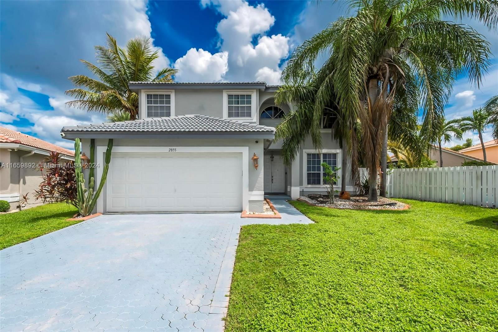 Real estate property located at 2855 177th Ter, Broward, SILVER LAKES PHASE III RE, Miramar, FL