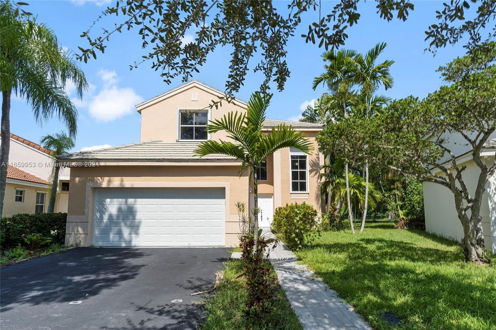 Real estate property located at 141 Bayridge Dr, Broward, SECTOR 4 - 1ST ADDITION, Weston, FL