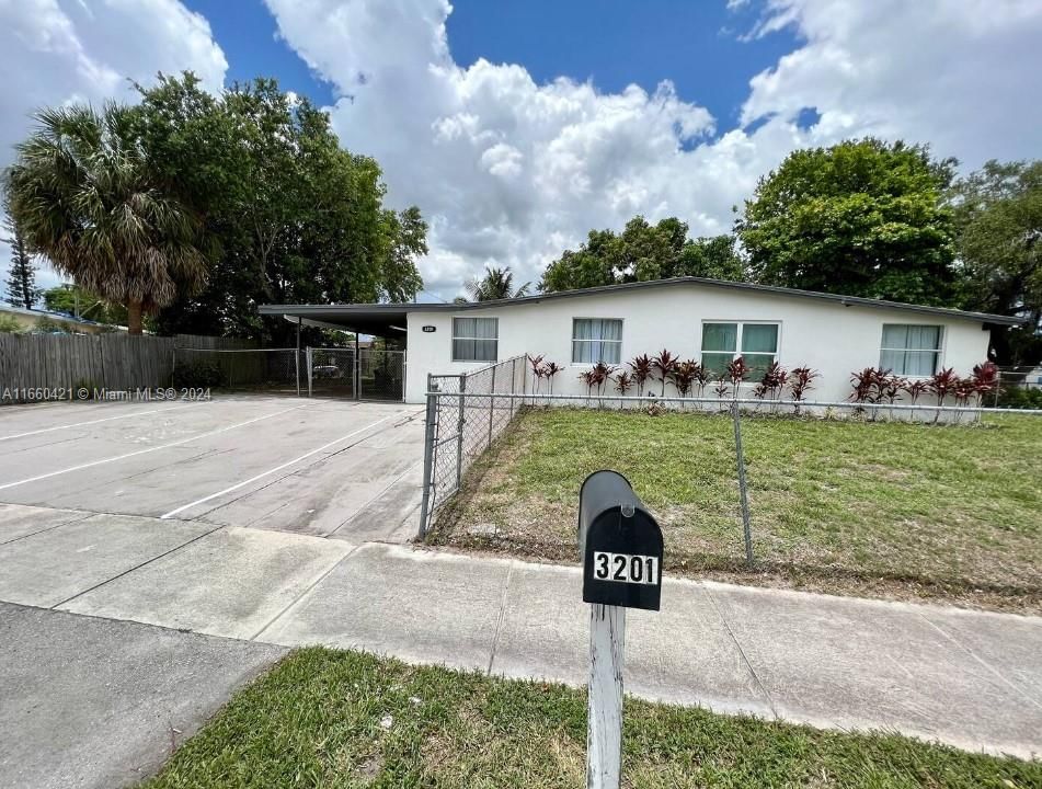 Real estate property located at 3201 5th Ct, Broward, BROWARDALE 1ST ADDITION, Lauderhill, FL