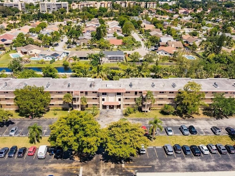 Real estate property located at 3900 76th Ave #205, Broward, WATER BRIDGE WEST CONDO, Sunrise, FL