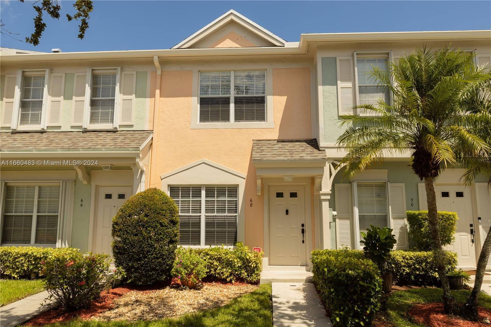 Real estate property located at 68 Simonton Cir, Broward, BONAVENTURE, Weston, FL