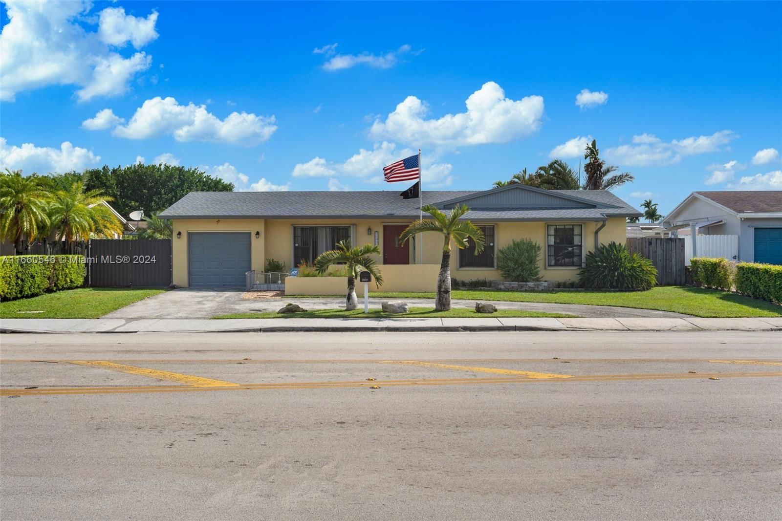 Real estate property located at 11921 122nd Ave, Miami-Dade, DEVON-AIRE ESTATES SEC 7, Miami, FL