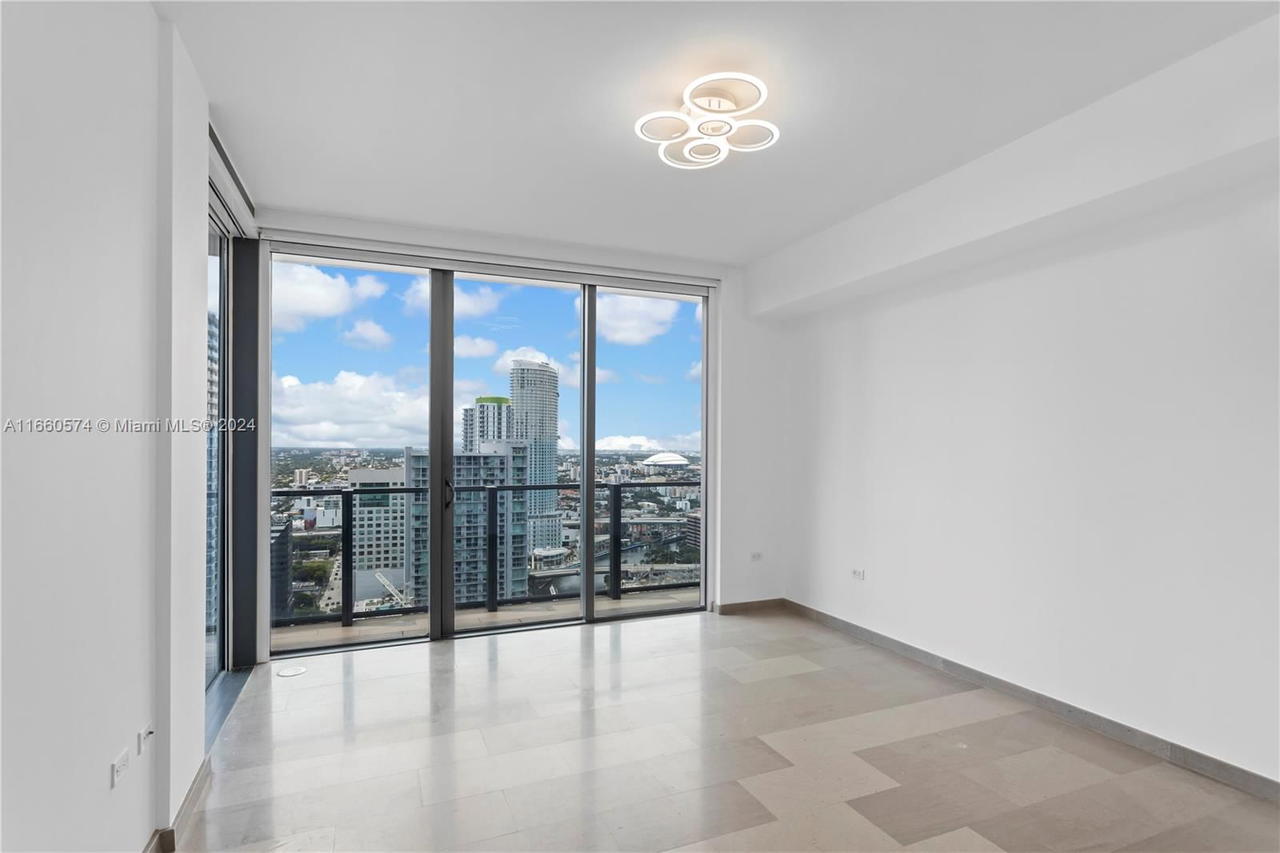 Real estate property located at 68 6 St #3102, Miami-dade, Reach Condo, Miami, FL