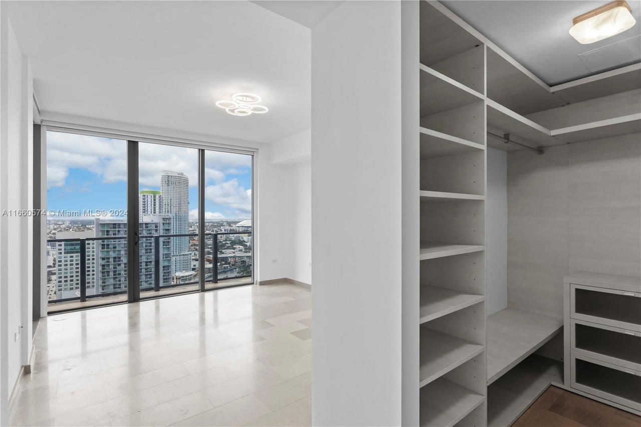 Real estate property located at 68 6 St #3102, Miami-dade, Reach Condo, Miami, FL