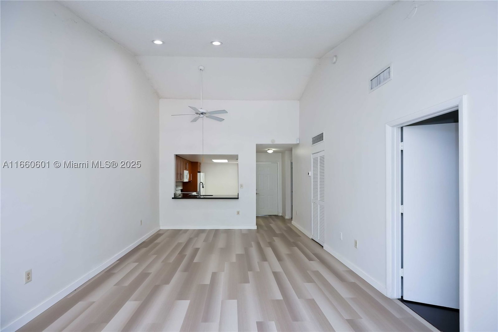 Real estate property located at 446 113th Way #446, Broward, Fairway Greens Condo Home, Pembroke Pines, FL