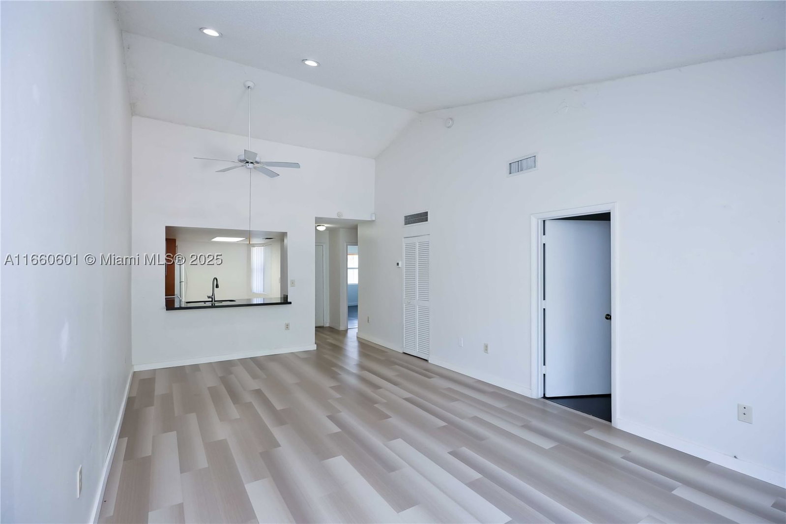 Real estate property located at 446 113th Way #446, Broward, Fairway Greens Condo Home, Pembroke Pines, FL