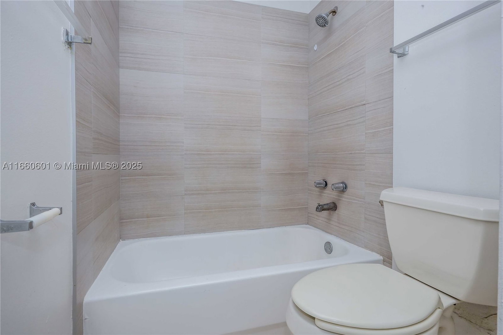 Real estate property located at 446 113th Way #446, Broward, Fairway Greens Condo Home, Pembroke Pines, FL