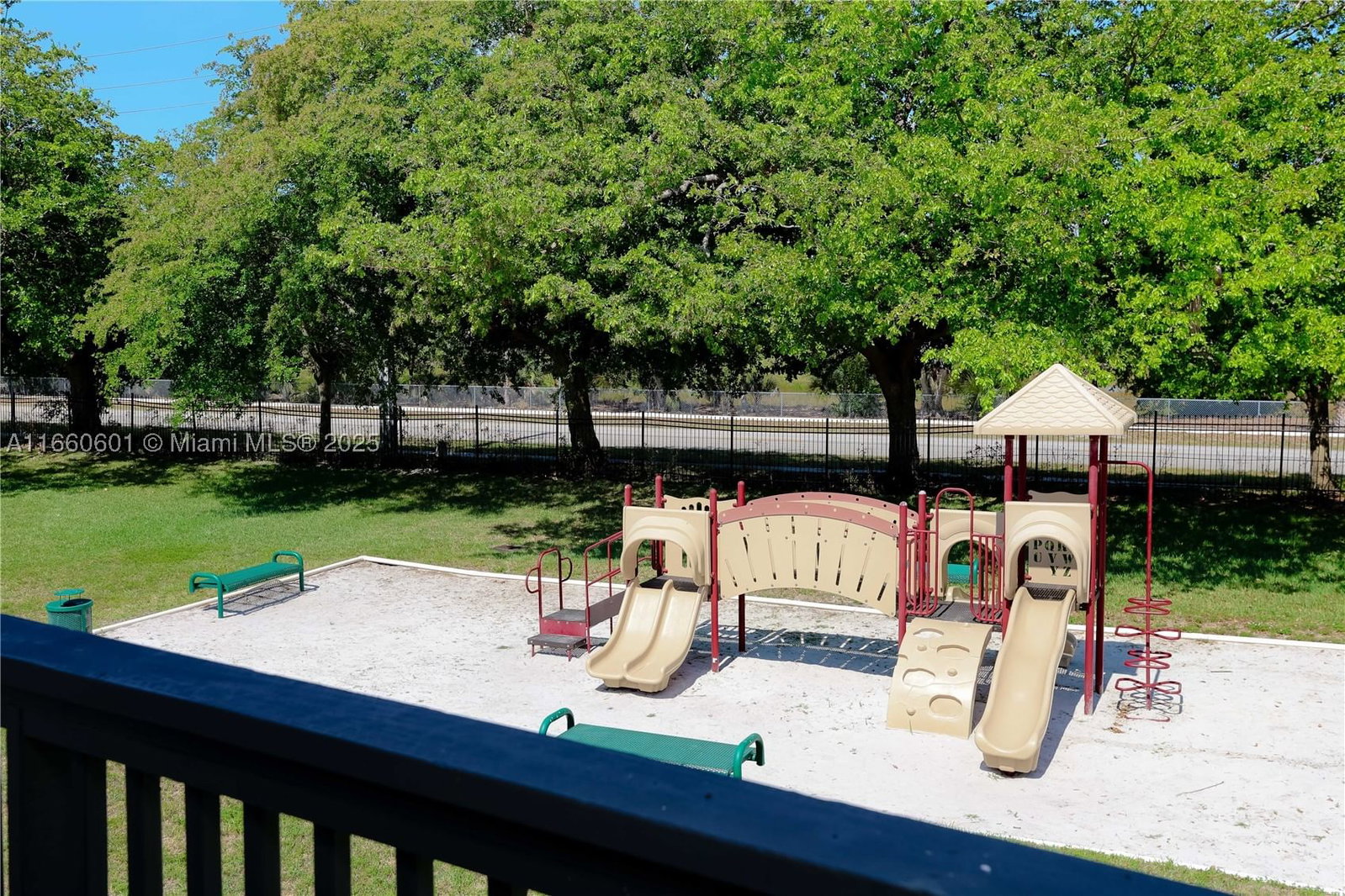 Real estate property located at 446 113th Way #446, Broward, Fairway Greens Condo Home, Pembroke Pines, FL