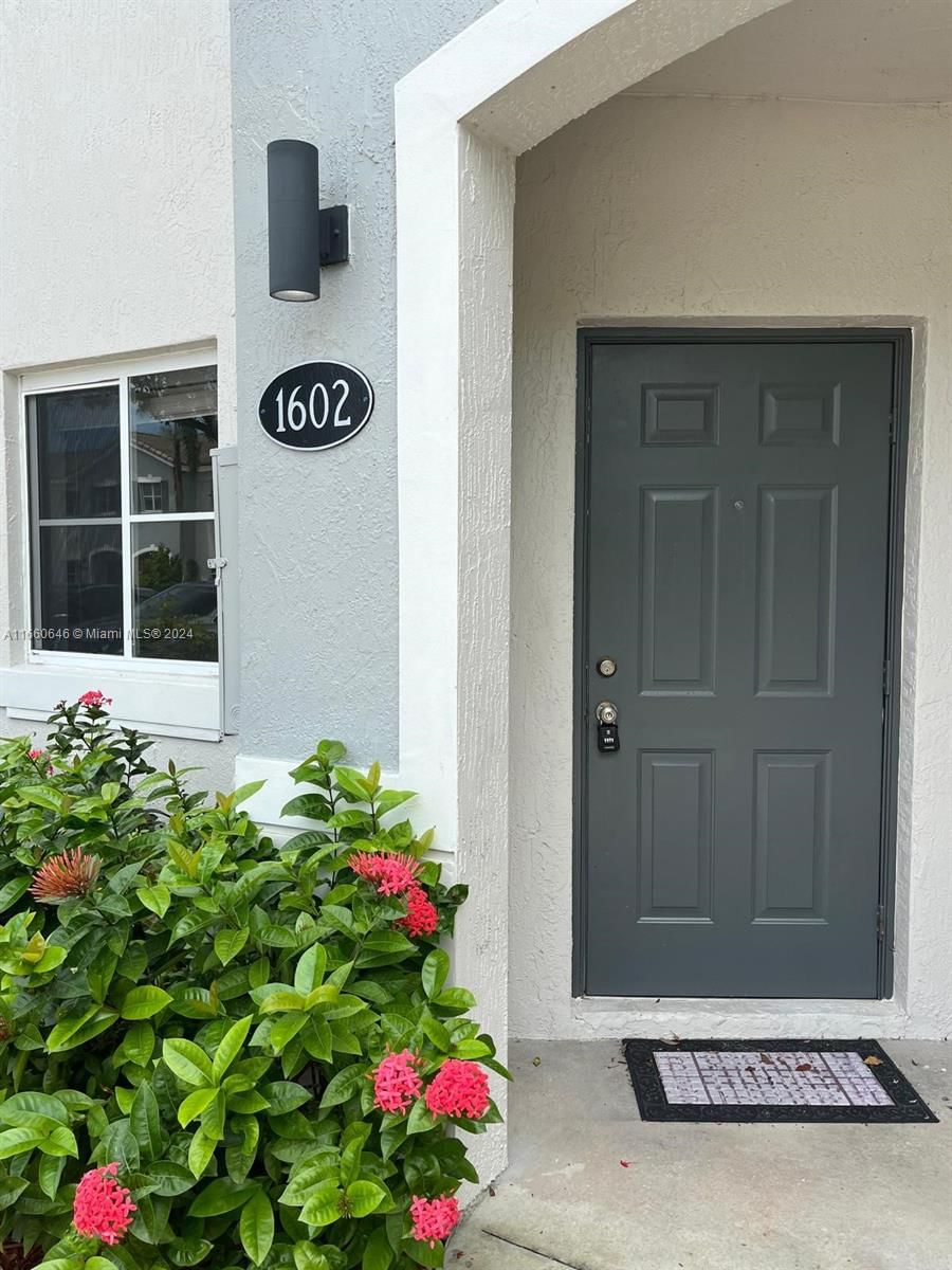 Real estate property located at 1602 31st Ct #1602, Miami-Dade, VENETIA GROVE, Homestead, FL