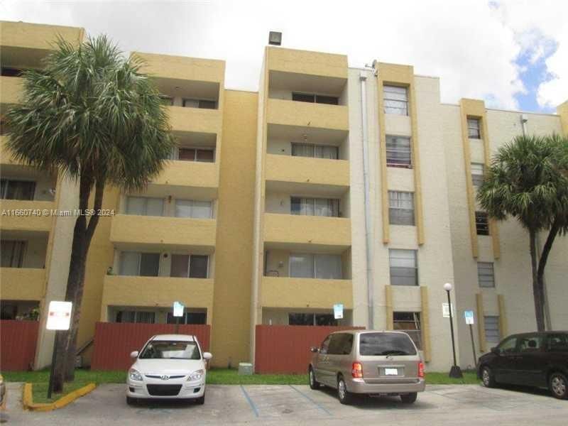 Real estate property located at 10000 80th Ct #2309, Miami-Dade, SAMARI LAKE EAST CONDO, Hialeah Gardens, FL