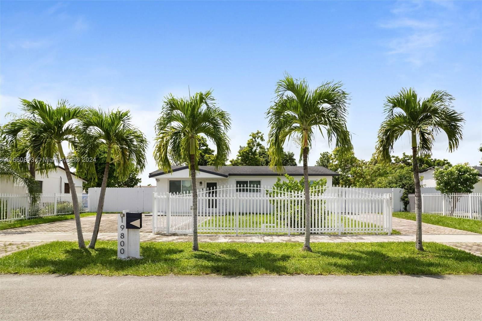 Real estate property located at 19800 114th Pl, Miami-Dade, SO MIAMI HEIGHTS ADDN V, Miami, FL