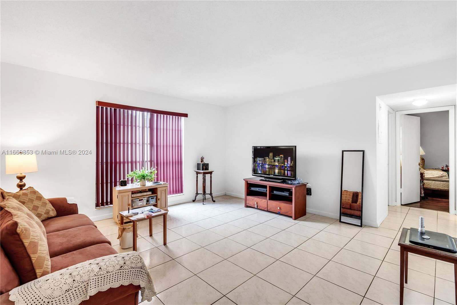 Real estate property located at 10790 Kendall Dr C22, Miami-Dade, SPANISH TRACE CONDO, Miami, FL