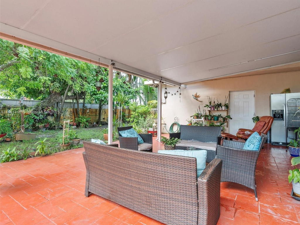 Real estate property located at 2380 7th St, Miami-dade, Beatrice Sub, Miami, FL