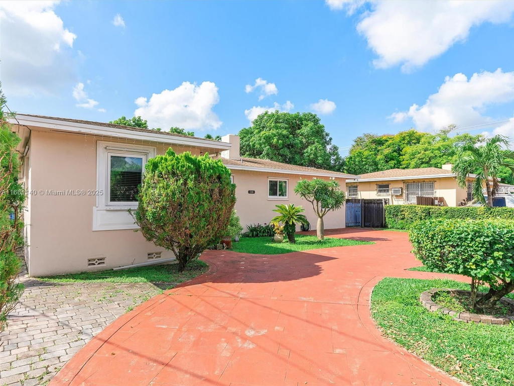 Real estate property located at 2380 7th St, Miami-dade, Beatrice Sub, Miami, FL