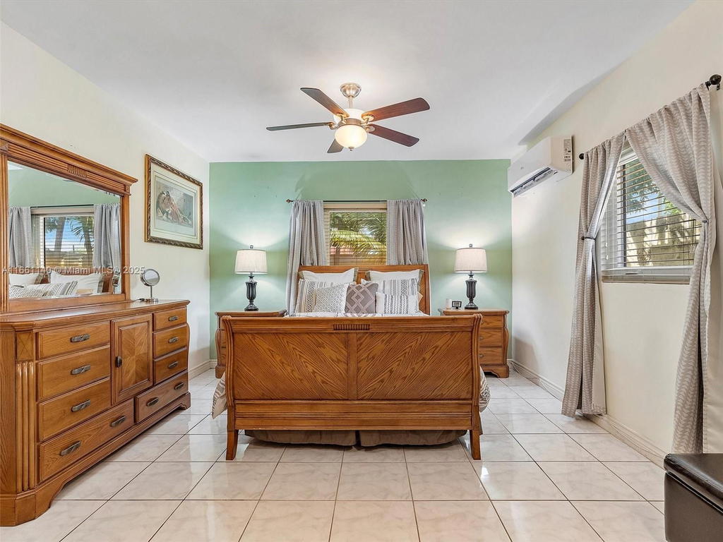 Real estate property located at 2380 7th St, Miami-dade, Beatrice Sub, Miami, FL