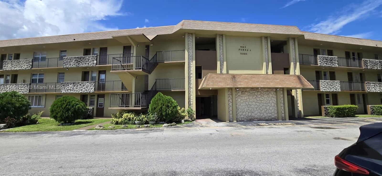 Real estate property located at 5335 10th Ct #105, Broward, PINES CONDO, Plantation, FL