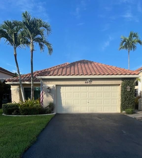 Real estate property located at 8932 Lake Park Cir S, Broward, FOREST RIDGE CLUSTER HOME, Davie, FL