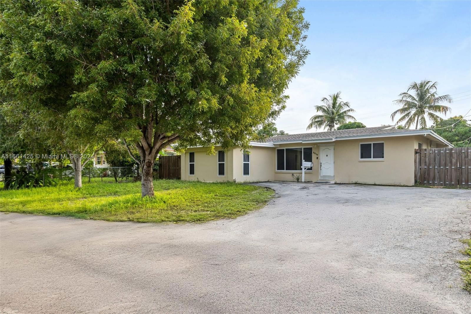 Real estate property located at 2010 1st Ter, Broward, KENDALL GREEN SEC, Pompano Beach, FL