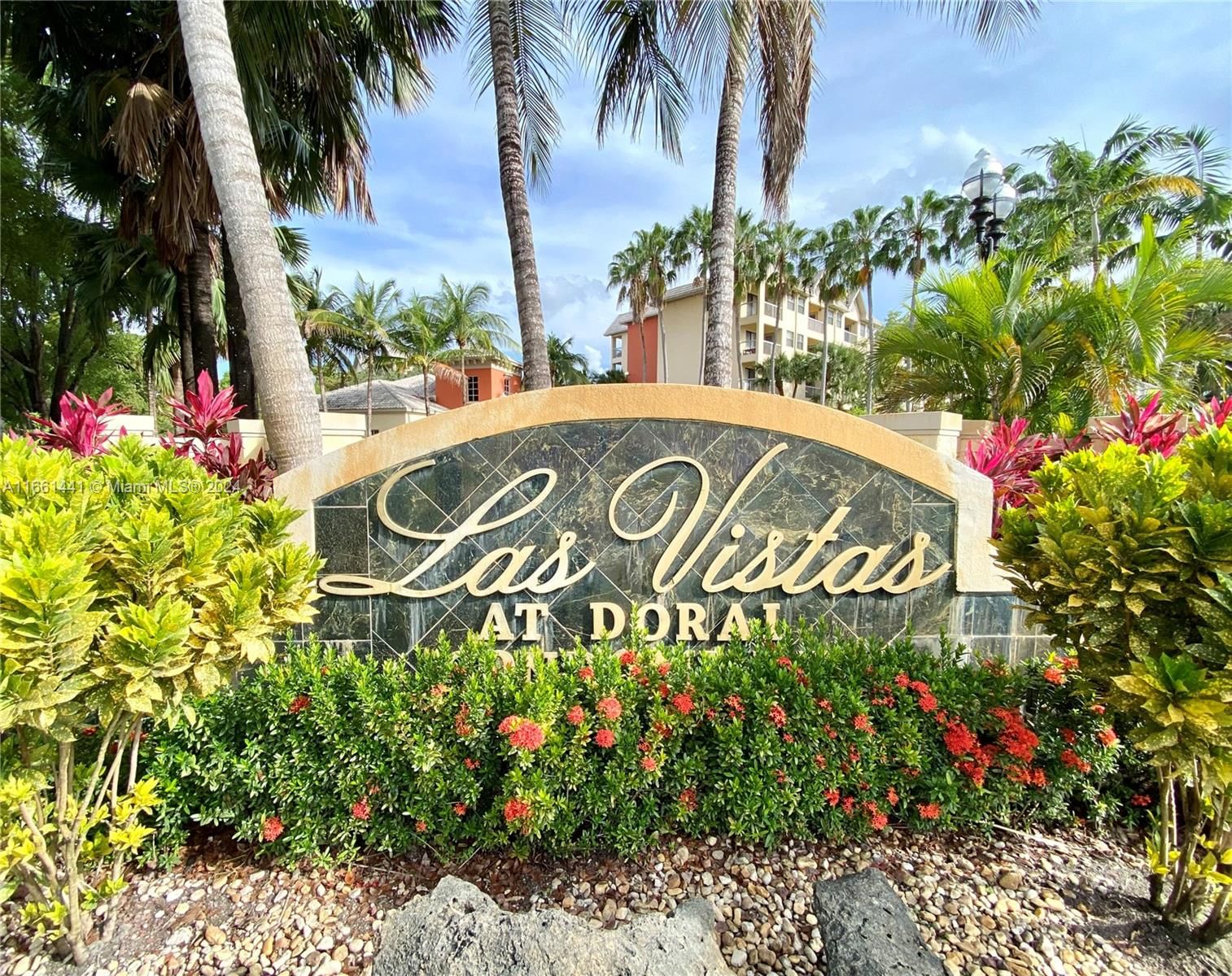 Real estate property located at 8290 Lake Dr #442, Miami-Dade, LAS VISTAS AT DORAL CONDO, Doral, FL