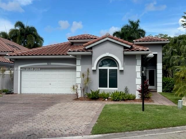 Real estate property located at 15111 136th Pl, Miami-Dade, SILVER LAKES WEST AMEND, Miami, FL