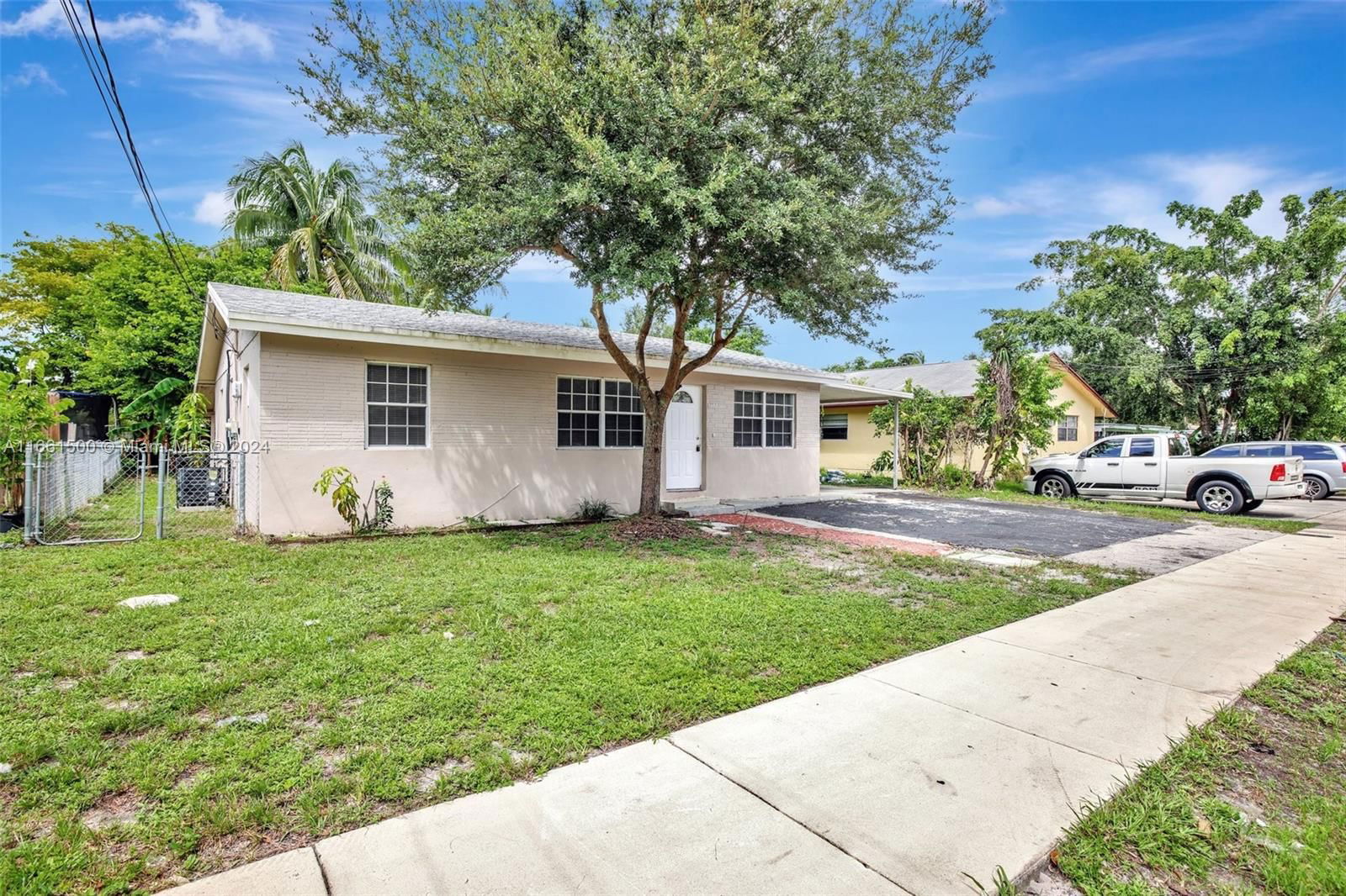 Real estate property located at 1657 44th Ave, Broward, ROCK HILL SEC, Fort Lauderdale, FL