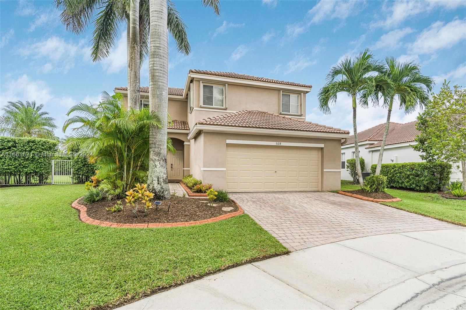 Real estate property located at 528 Live Oak Ln, Broward, SECTOR 2-PARCELS 12 13 14, Weston, FL