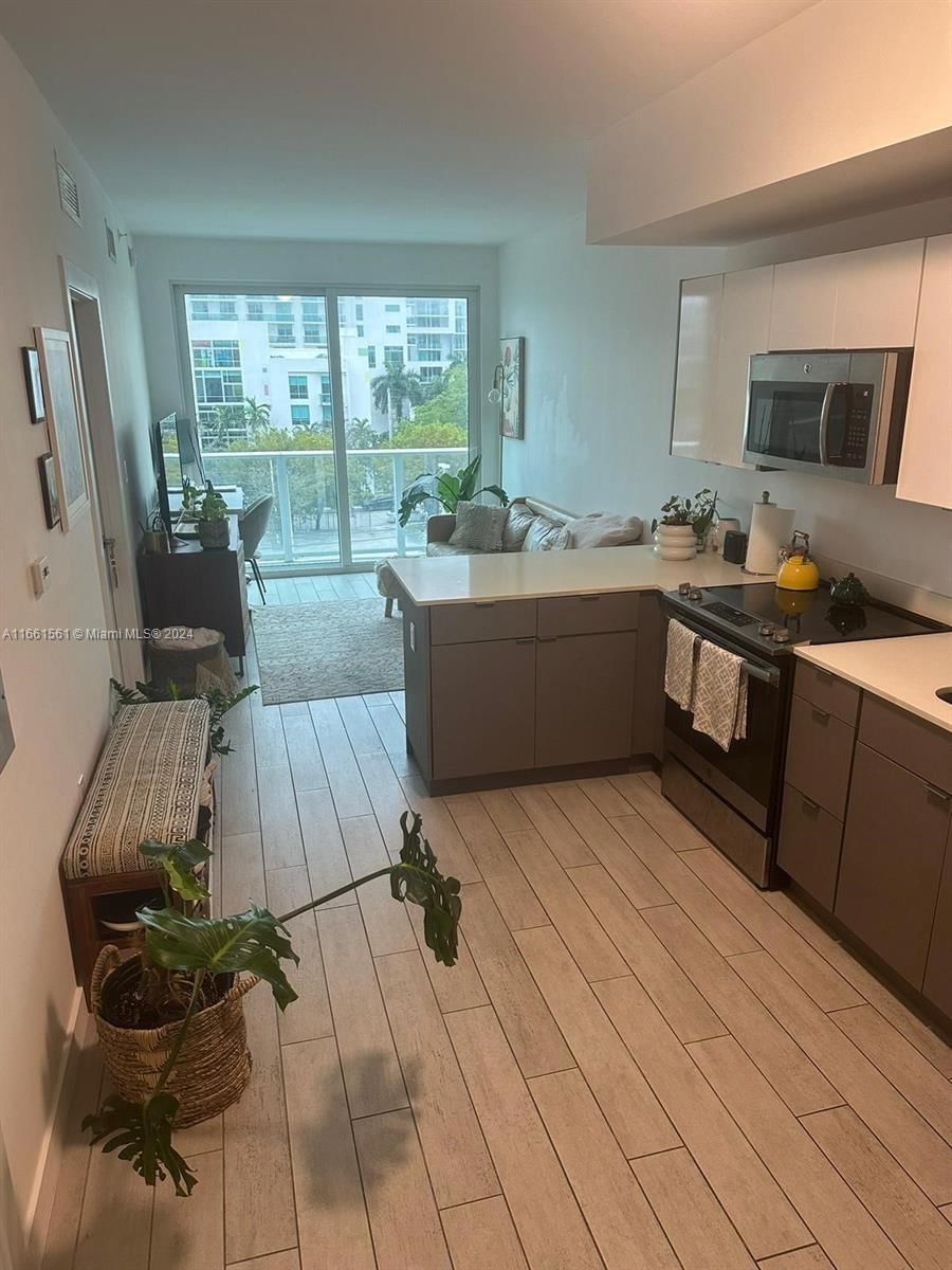 Real estate property located at 321 26th St #511, Miami-Dade, 26 EDGEWATER CONDO, Miami, FL