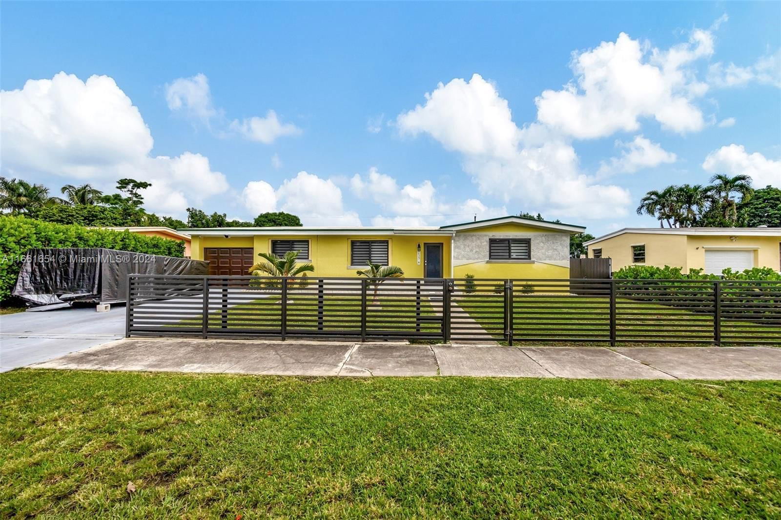 Real estate property located at 1635 9th Ct, Miami-Dade, REDLAND VILLAS REV, Homestead, FL