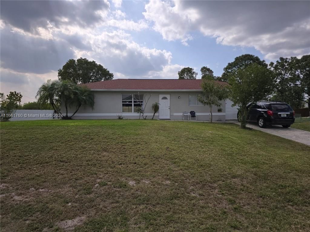 Real estate property located at 909 SALLY AVE NE, Lee, LEHIGH ACRES, Lehigh Acres, FL