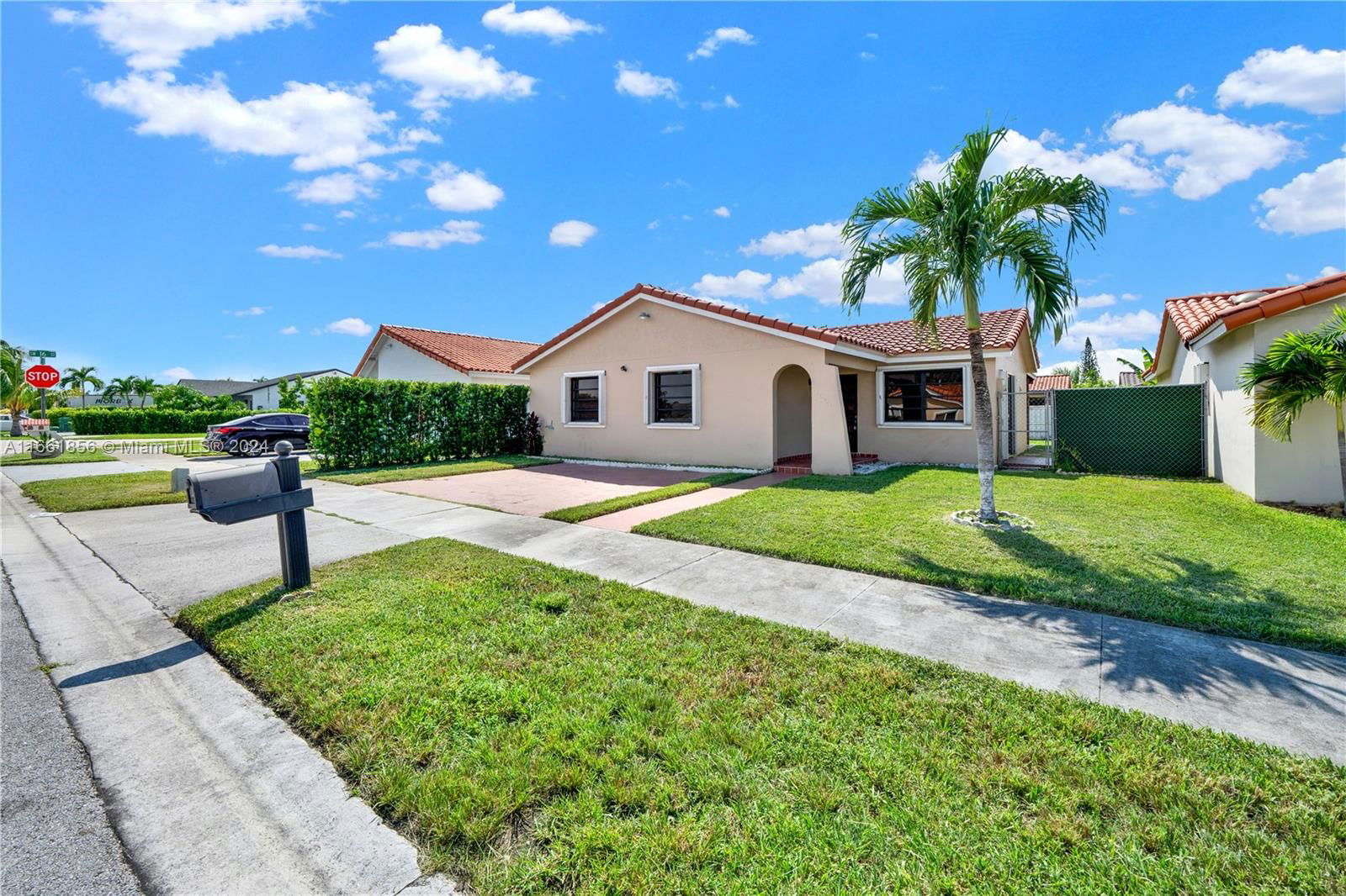 Real estate property located at 1552 137th Ct, Miami-Dade, CORAL WEST HEIGHTS 2ND AD, Miami, FL