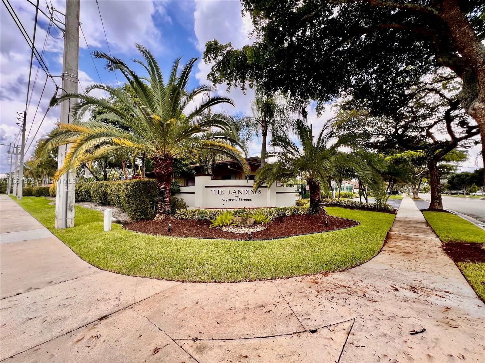 Real estate property located at 6080 92nd Ave, Broward, LANDINGS ON CYPRESS GREEN, Tamarac, FL