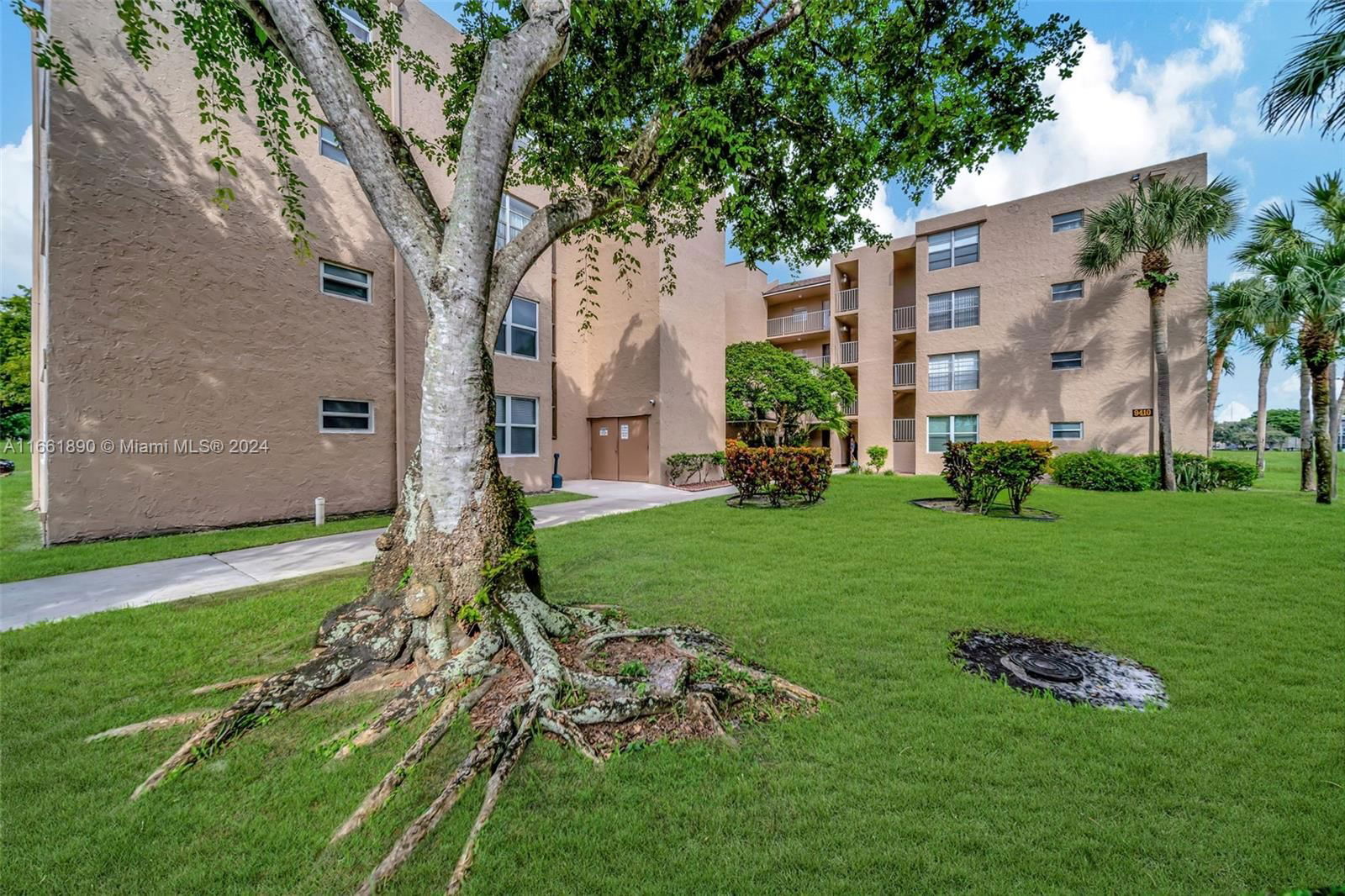 Real estate property located at 9410 Tangerine Pl #301, Broward, TANGERINE CONDOMINIUM ONE, Davie, FL