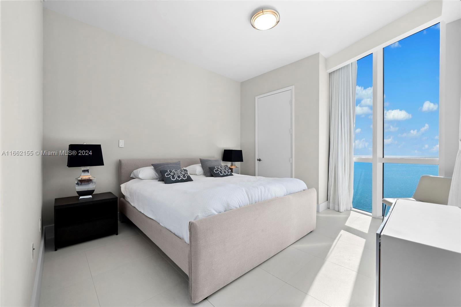 Real estate property located at 16001 Collins Ave #2706, Miami-dade, Tdr Tower I Condo, Sunny Isles Beach, FL