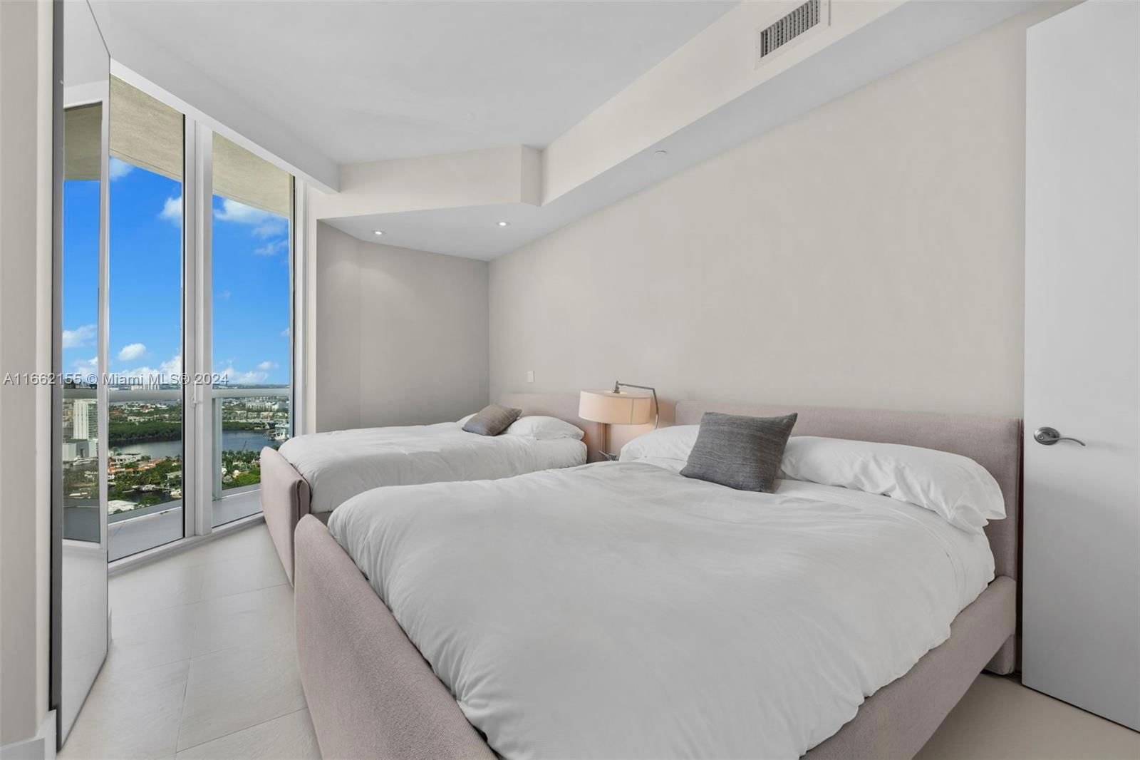 Real estate property located at 16001 Collins Ave #2706, Miami-dade, Tdr Tower I Condo, Sunny Isles Beach, FL