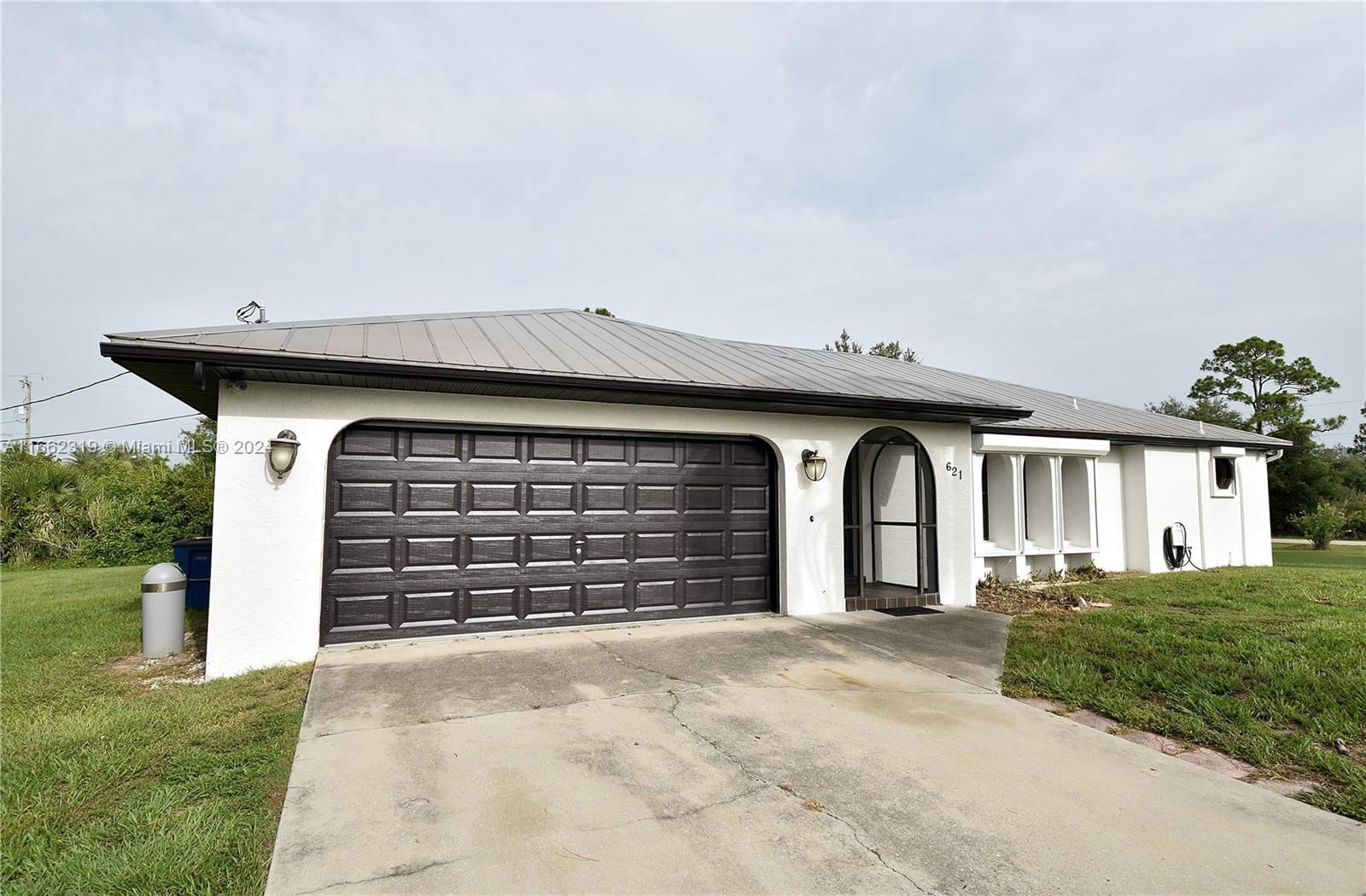 Real estate property located at 621 Lake Ave, Lee, Lehigh Acres, Lehigh Acres, FL