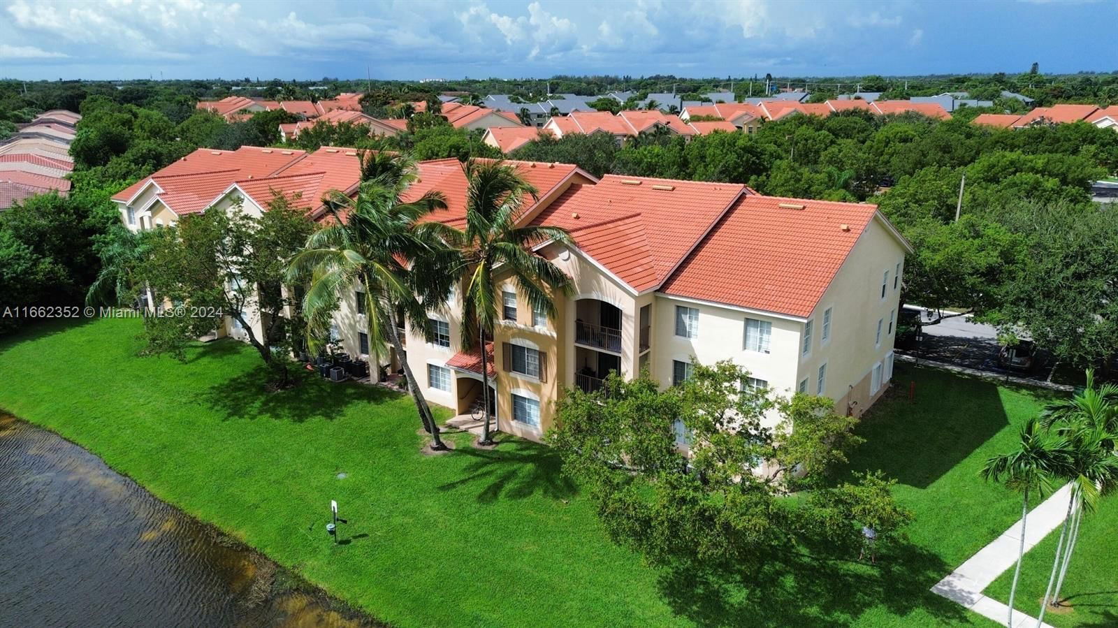 Real estate property located at 4131 San Marino Blvd #208, Palm Beach, EMERALD ISLE AT LAGUNA LA, West Palm Beach, FL