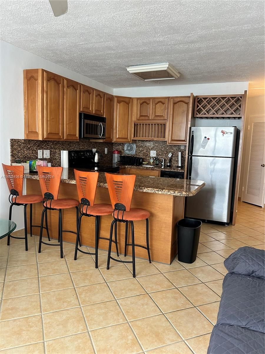 Real estate property located at 1936 Ocean Dr #6B, Broward, TAROMINA APTS CO-OP, Hallandale Beach, FL