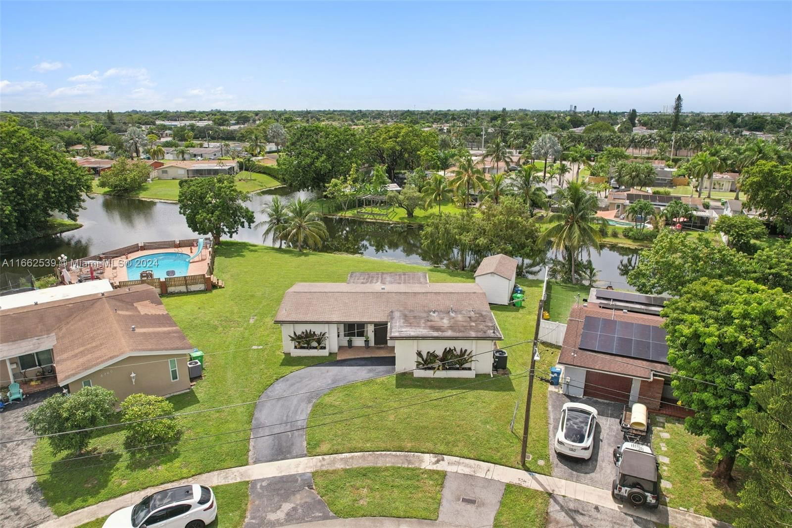 Real estate property located at 2461 87th Ave, Broward, SUNRISE GOLF VILLAGE SEC, Sunrise, FL