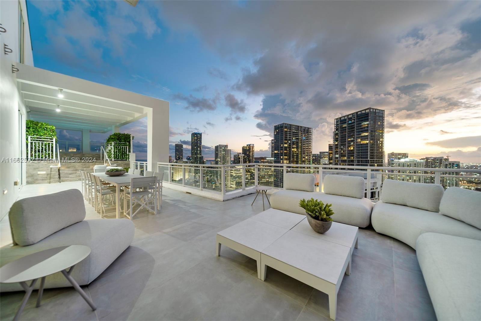 Real estate property located at 900 Brickell Key Blvd PH3401, Miami-Dade, ASIA CONDOMINIUM, Miami, FL