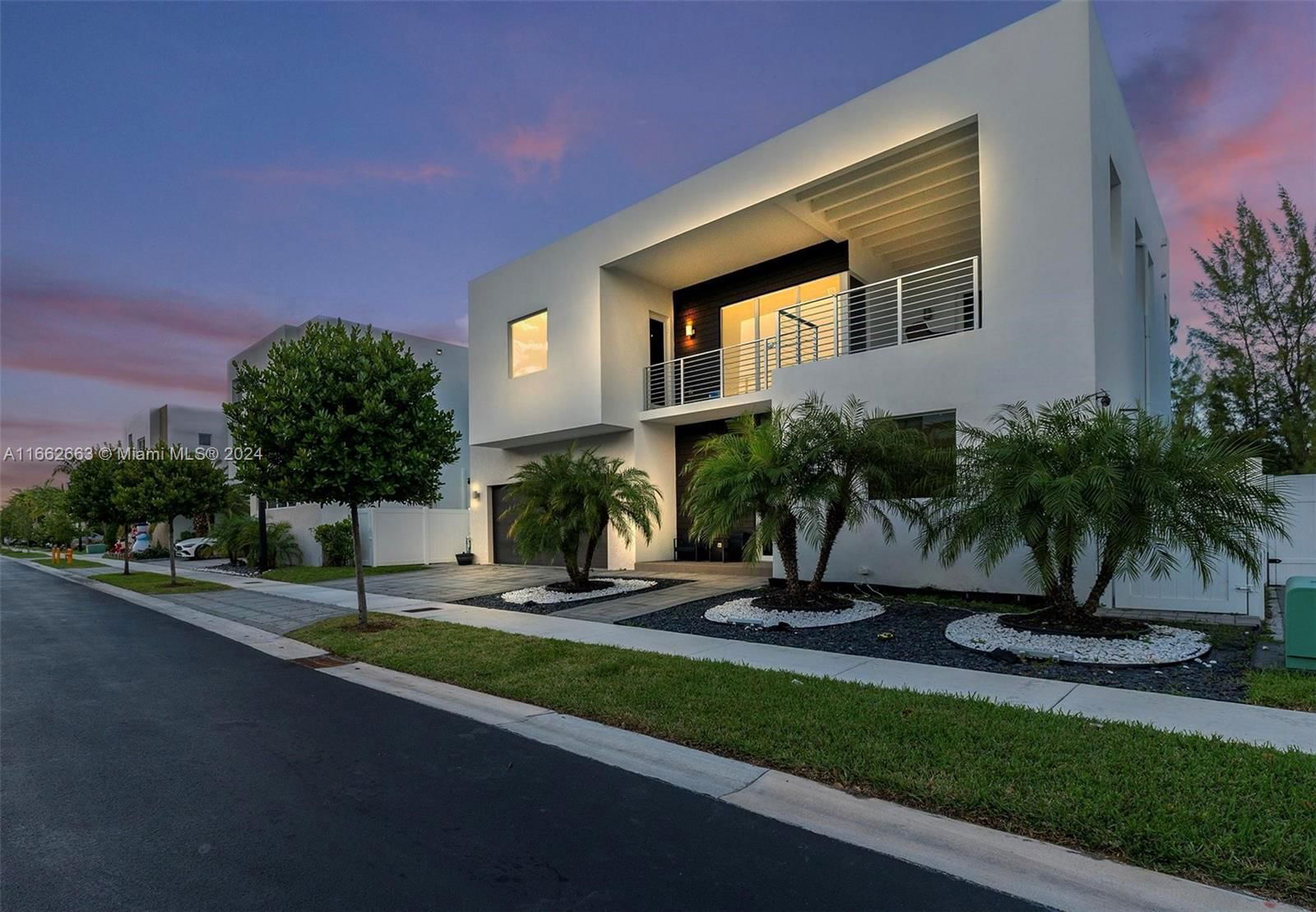 Real estate property located at 10055 77th St, Miami-Dade, DORAL COMMONS RESIDENTIAL, Doral, FL