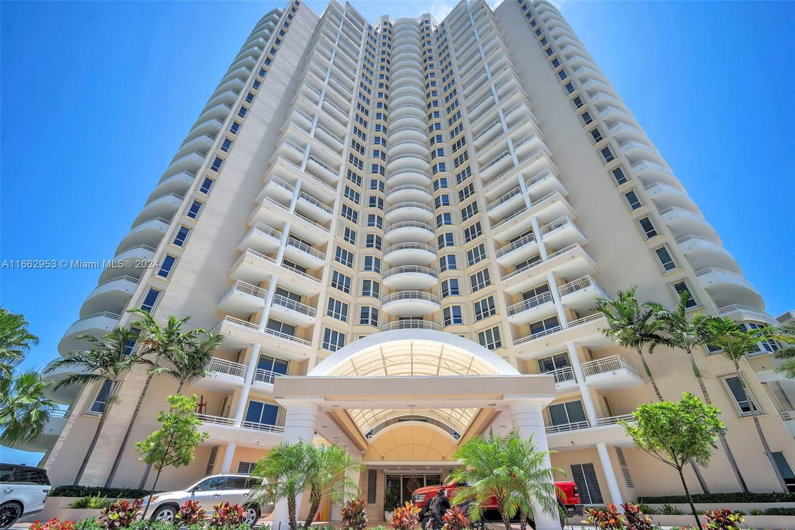 Real estate property located at 888 Brickell Key Dr #612, Miami-Dade, ONE TEQUESTA POINT CONDO, Miami, FL