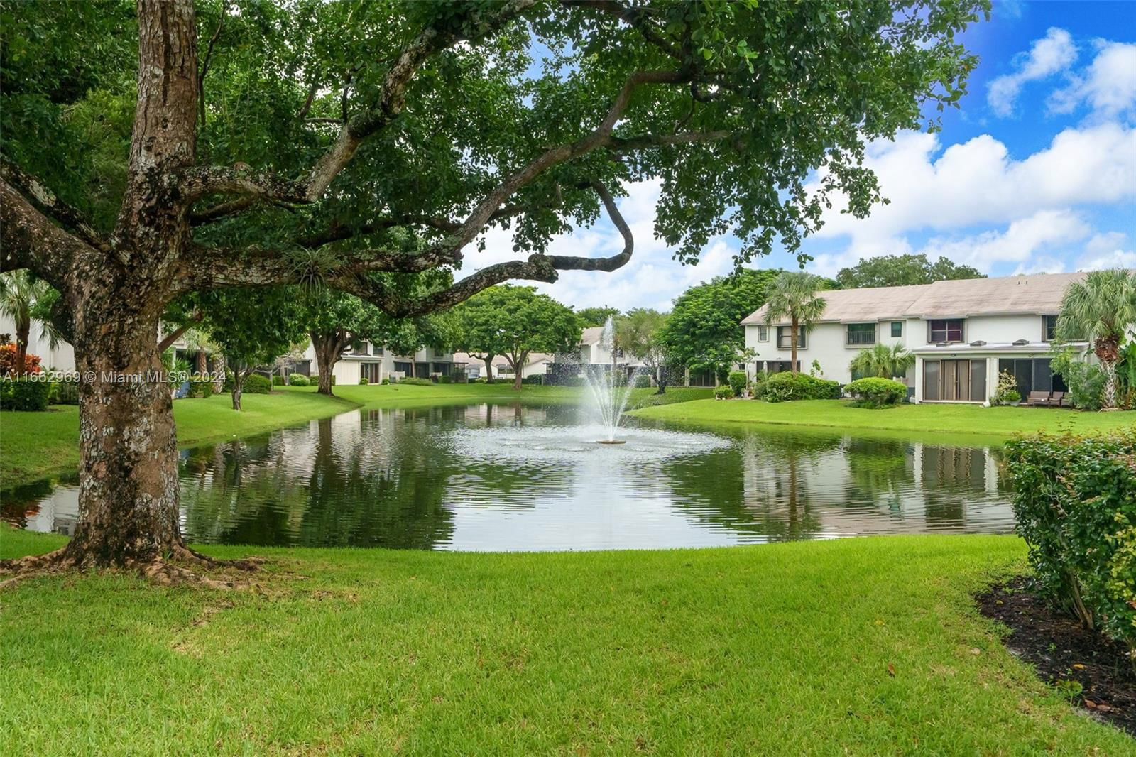 Real estate property located at 4732 22nd St #4282, Broward, BAYWOOD VILLAGE II-C COND, Coconut Creek, FL