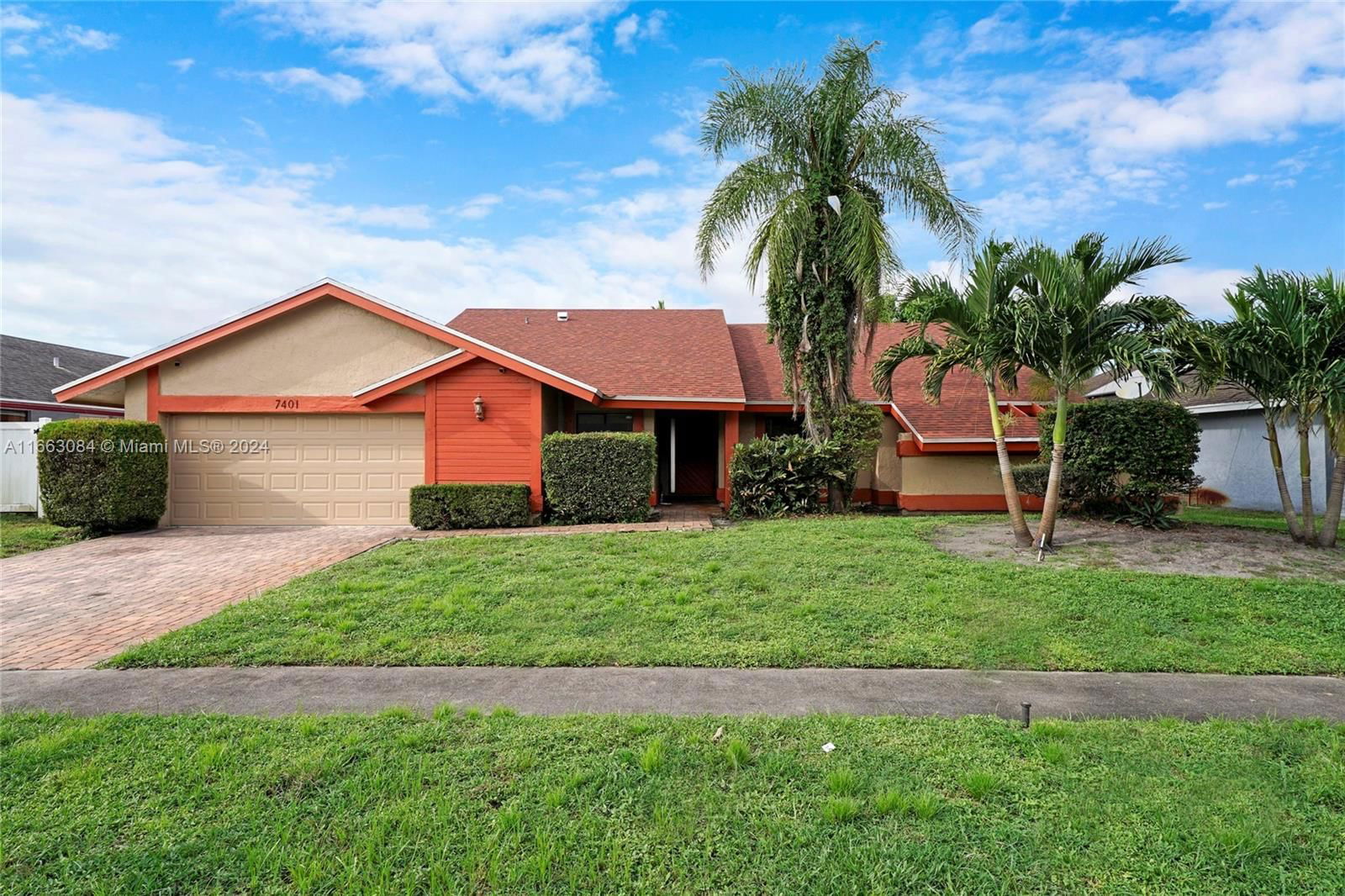 Real estate property located at 7401 49th St, Broward, BOULEVARD WOODS NORTH, Lauderhill, FL