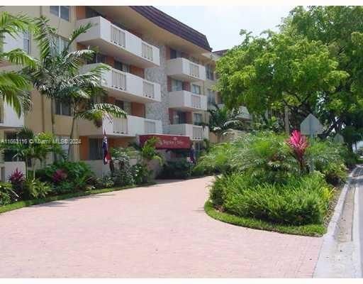 Real estate property located at 1800 Sans Souci Blvd #225, Miami-Dade, BAYVIEW PALMS CONDO, North Miami, FL