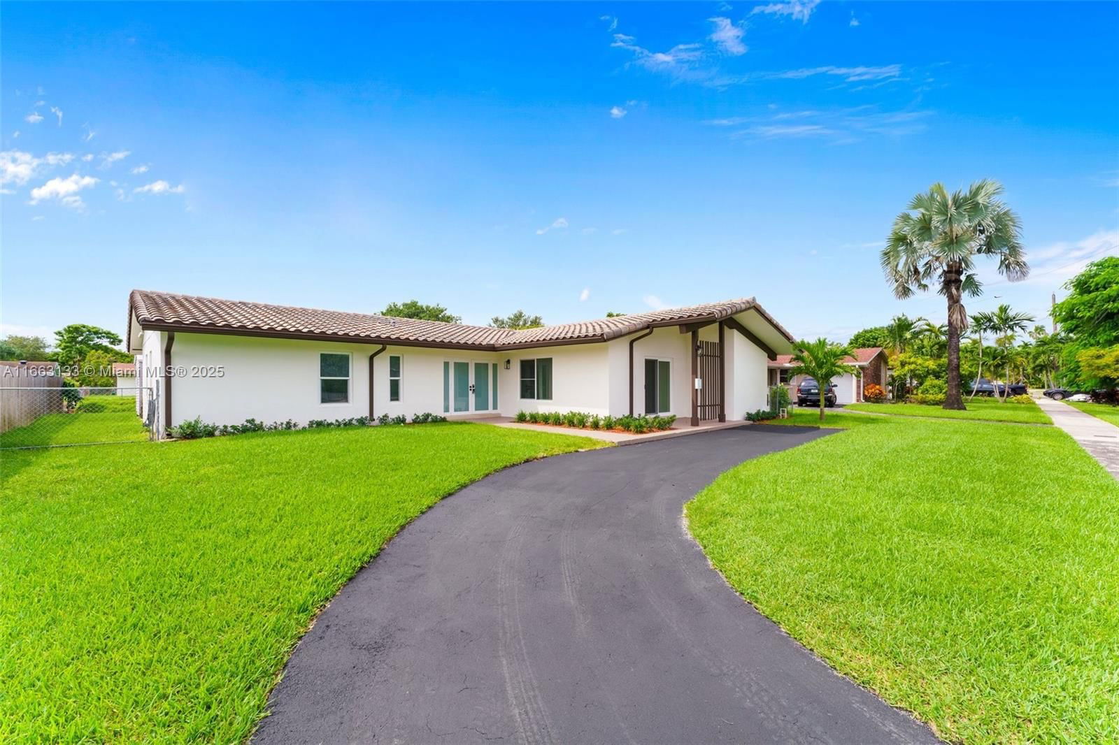 Real estate property located at 9720 189th St, Miami-dade, Bel Aire Sec 3, Cutler Bay, FL