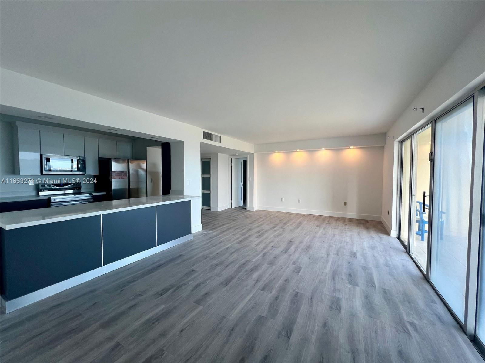 Real estate property located at 11111 Biscayne Blvd #4D, Miami-Dade, JOCKEY CLUB CONDO, Miami, FL