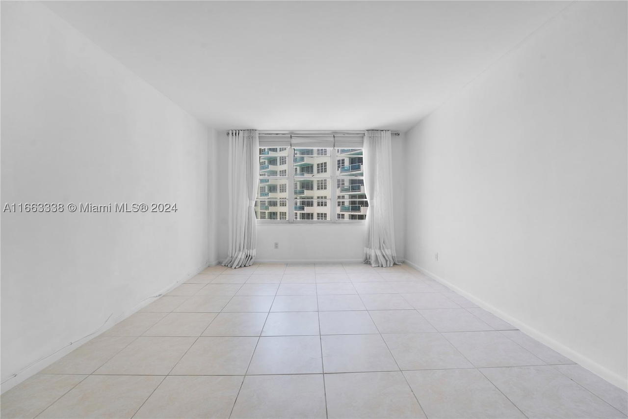 Real estate property located at 5151 Collins Ave #925, Miami-dade, Seacoast 5151 Condo, Miami Beach, FL