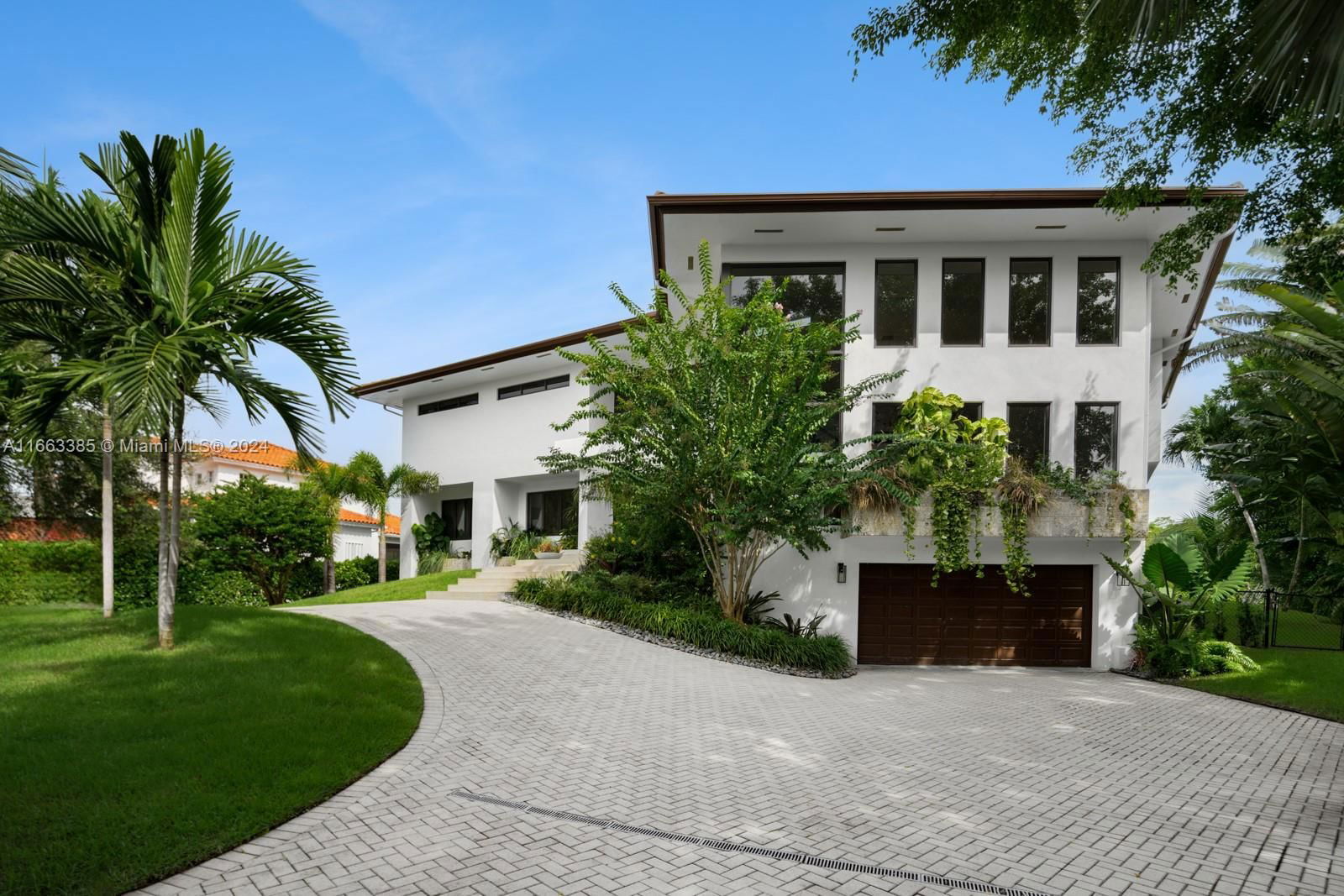 Real estate property located at 325 Campana Ave, Miami-Dade, HAMMOCK OAKS HARBOR SEC 3, Coral Gables, FL