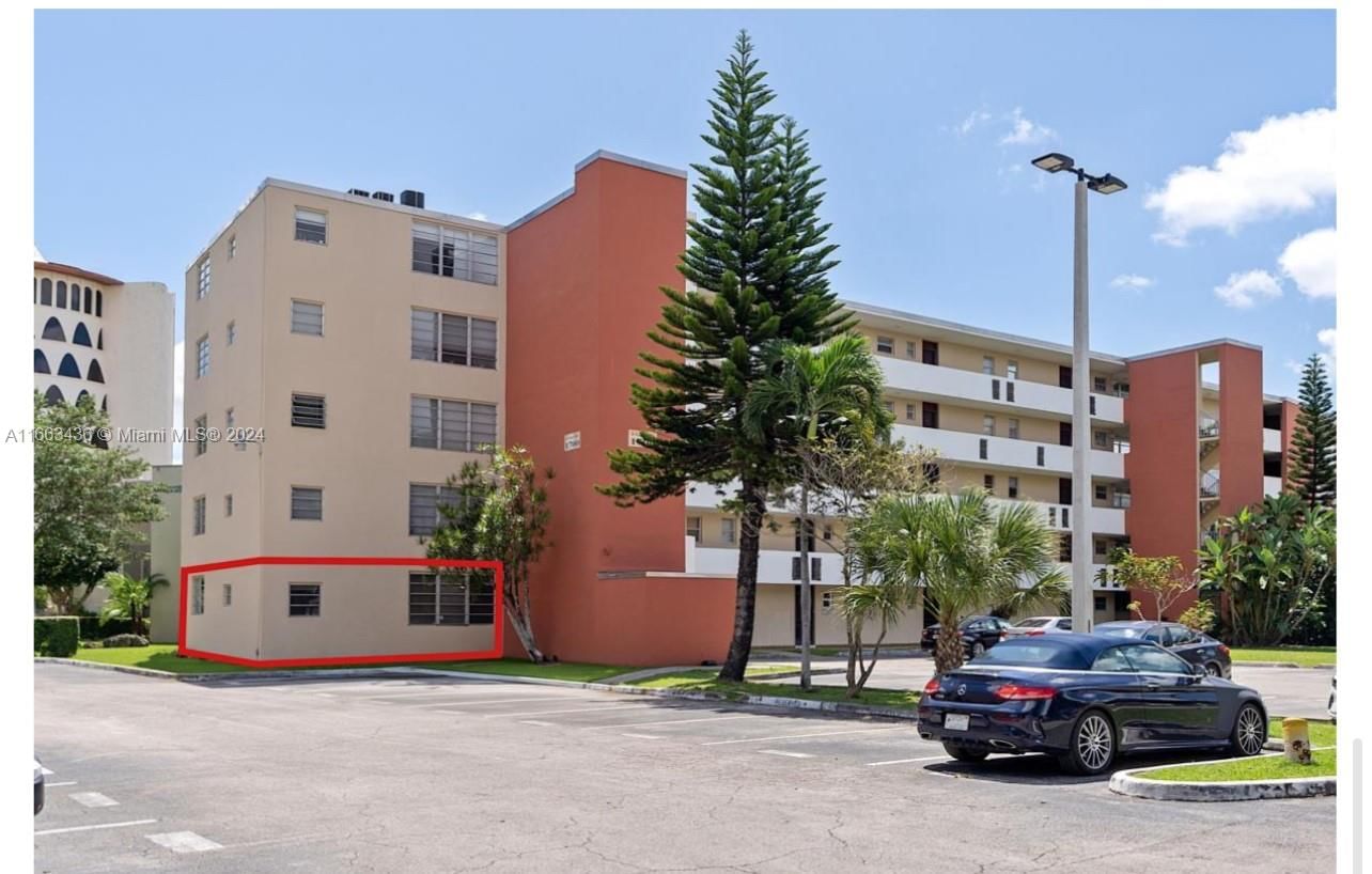 Real estate property located at 1700 191st St #100, Miami-dade, Jade Winds Grp Easter Lil, Miami, FL