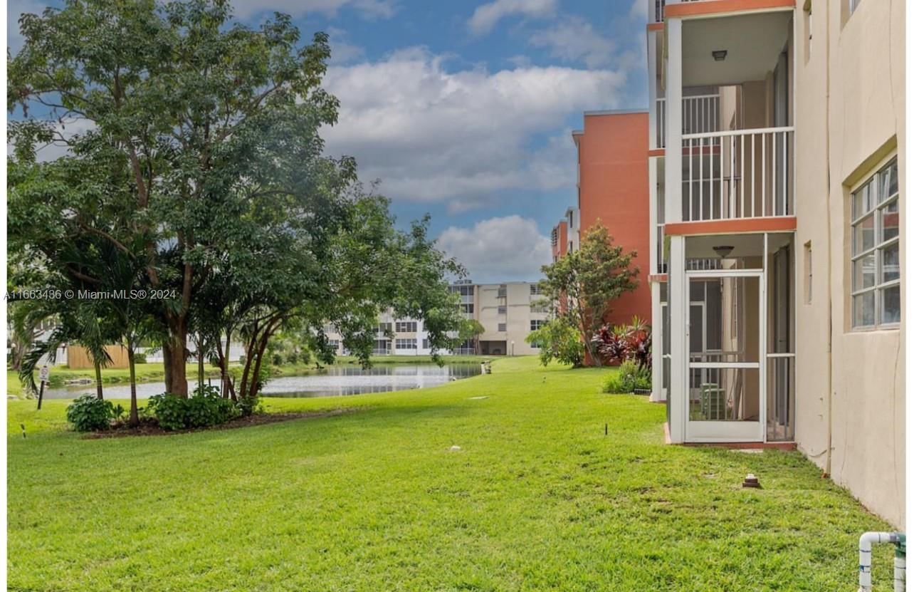 Real estate property located at 1700 191st St #100, Miami-dade, Jade Winds Grp Easter Lil, Miami, FL